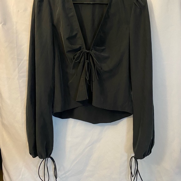Urban Outfitters Black Tie Front Long Sleeve Blouse - Picture 1 of 4